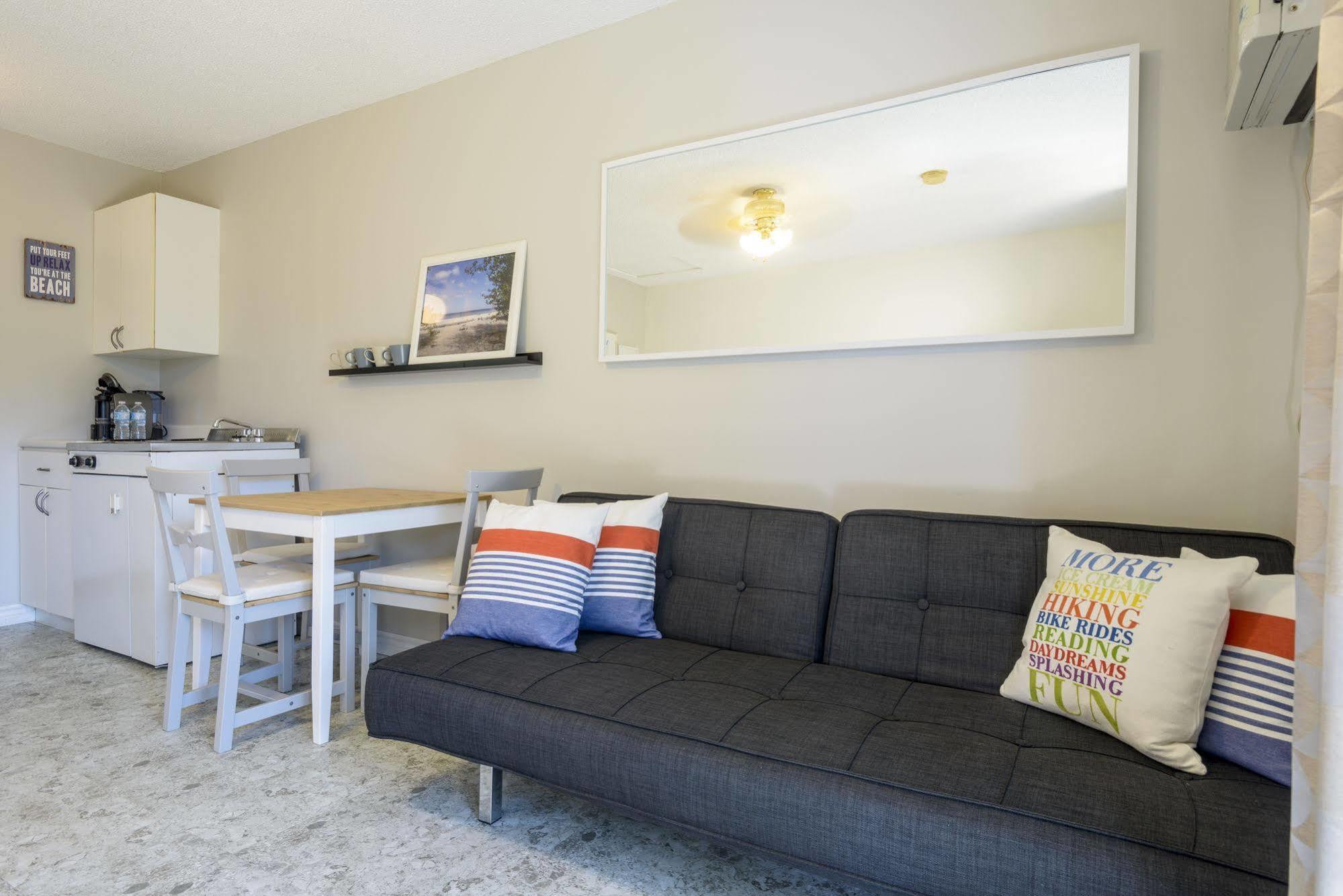 Hollywood Cottages Wasaga Beach Ngoại thất bức ảnh