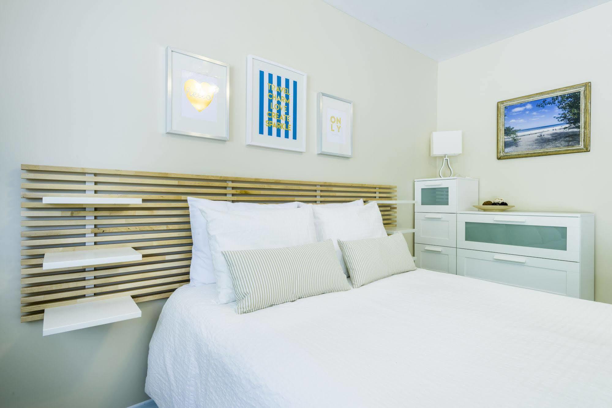 Hollywood Cottages Wasaga Beach Ngoại thất bức ảnh