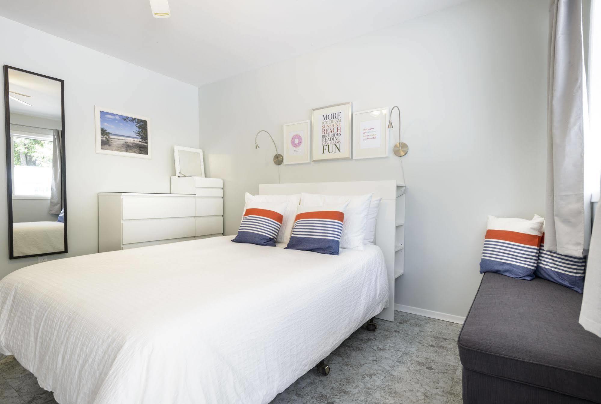 Hollywood Cottages Wasaga Beach Ngoại thất bức ảnh