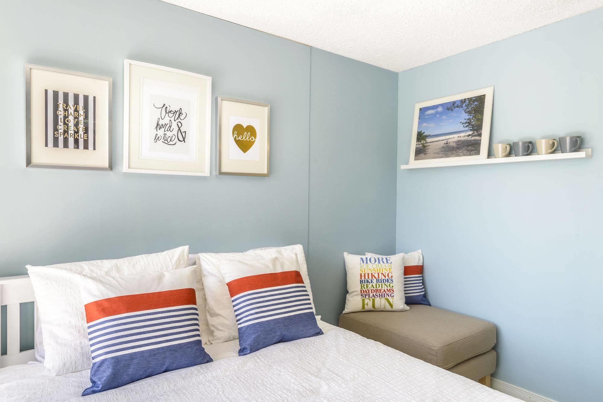 Hollywood Cottages Wasaga Beach Ngoại thất bức ảnh